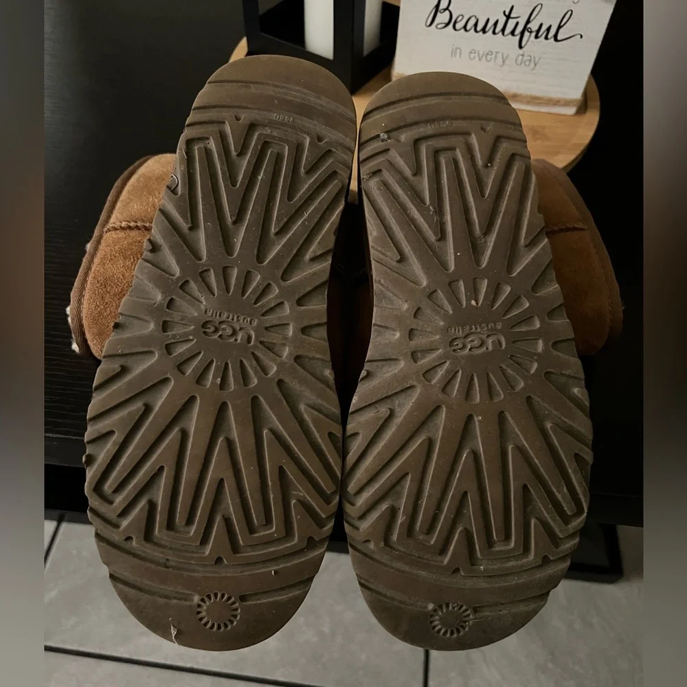 UGG Tan Shearling Boots - Picture 3 of 5